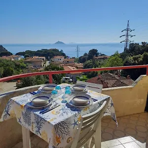 https://appartamento-a-400mt-dal-cavo.it-tuscanyhotel.com